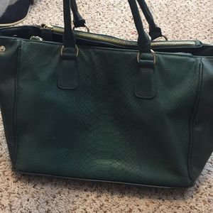 Justfab hunter green croc bag large new